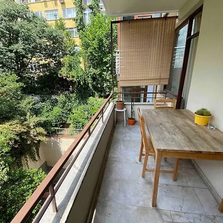 شقة Arty House In Tesvikiye Heart Of Nisantasi