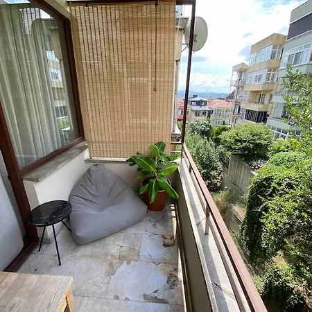 Arty House In Tesvikiye Heart Of Nisantasi